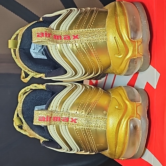 Nike 97 Air Max Metalic Gold Size 12 US men - Picture 3 of 6